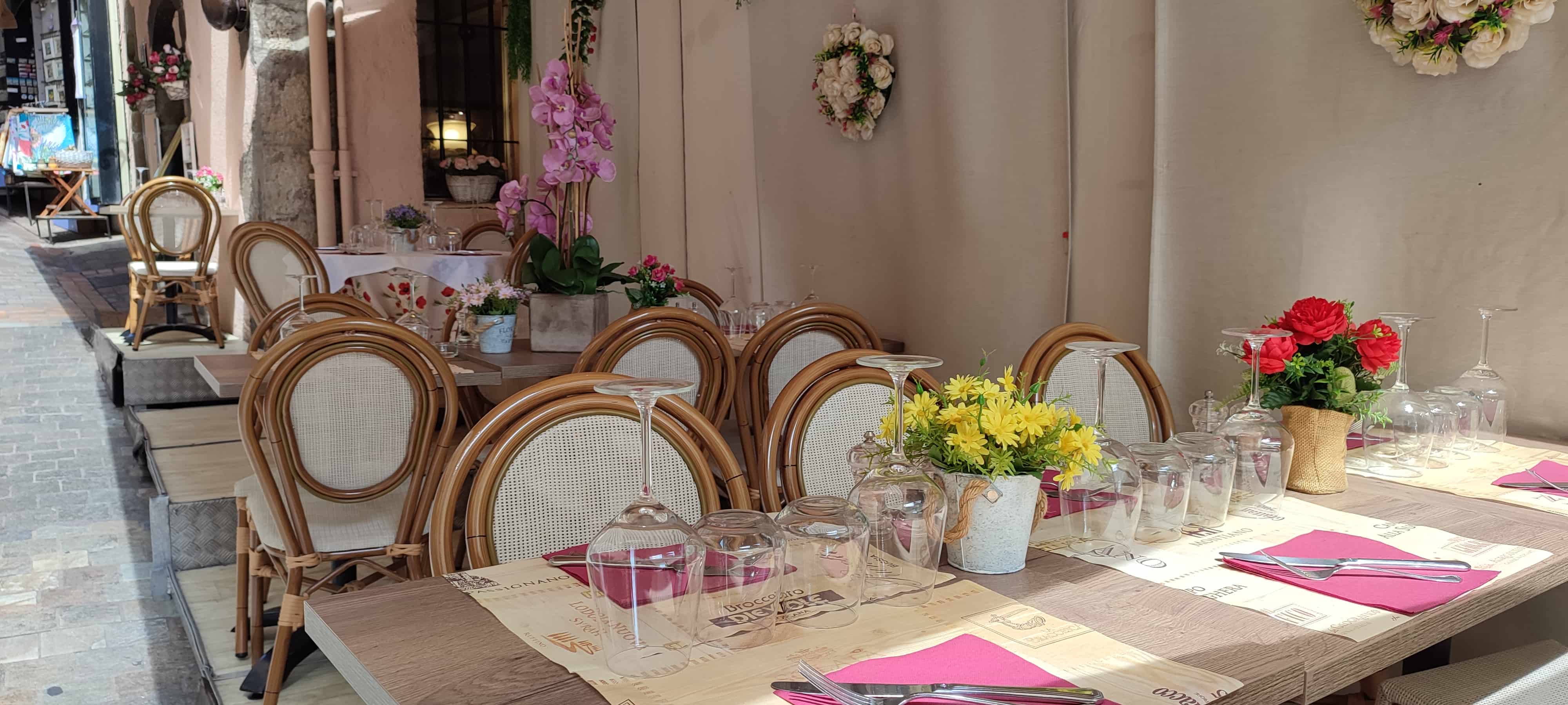 Restaurant interior